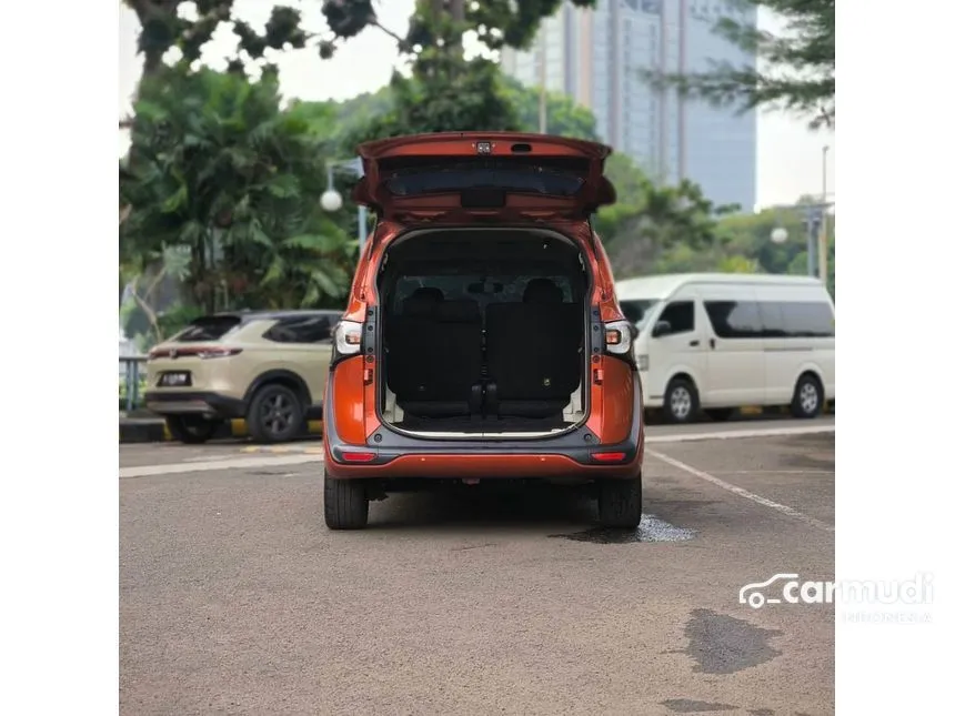2017 Toyota Sienta V MPV