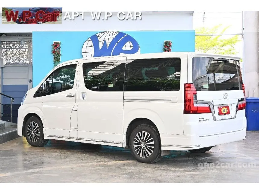 2020 Toyota Majesty Premium Van