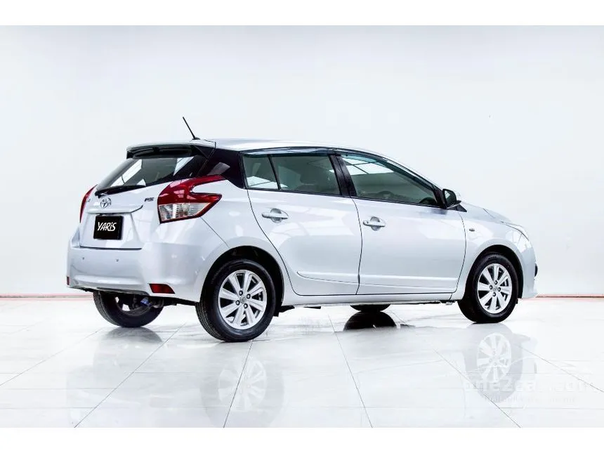 2015 Toyota YARIS E Hatchback