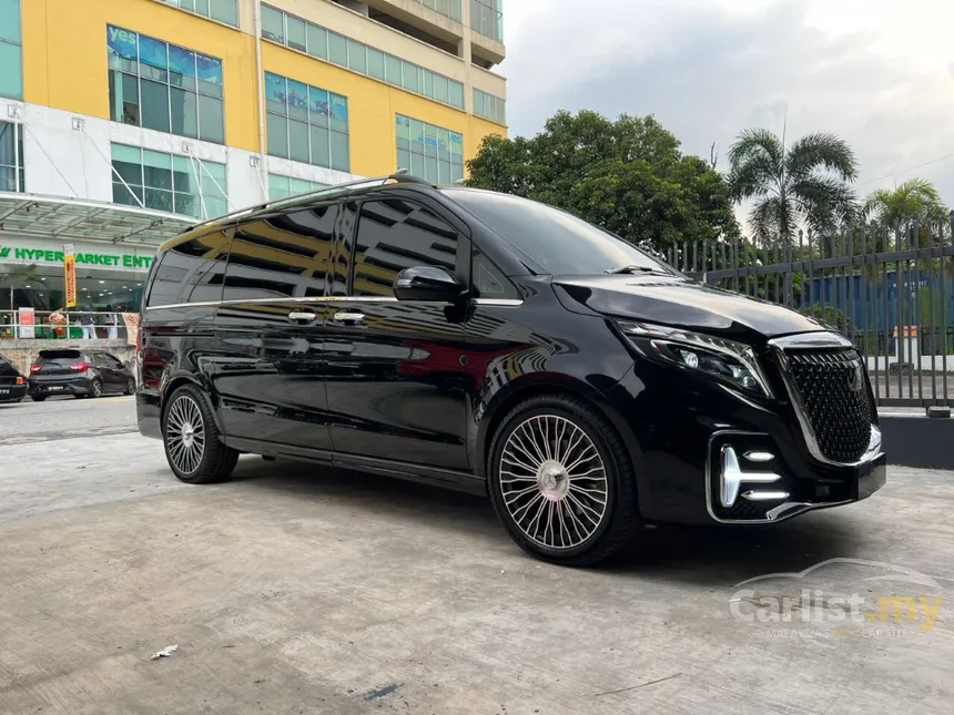 2022 Mercedes-Benz V220 d Exclusive Platinum MPV