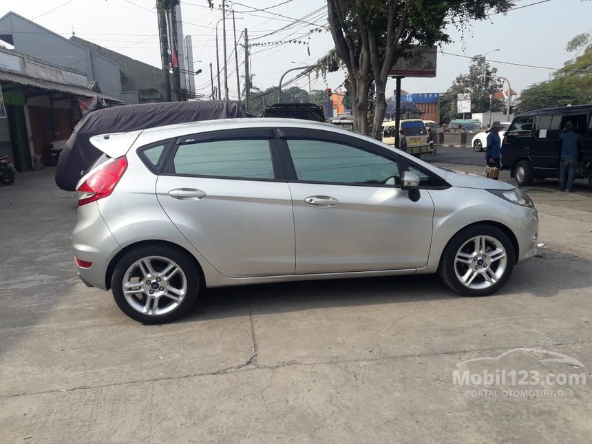 Jual Mobil  Ford  Fiesta  2011  Sport 1 6 di Jawa Barat 