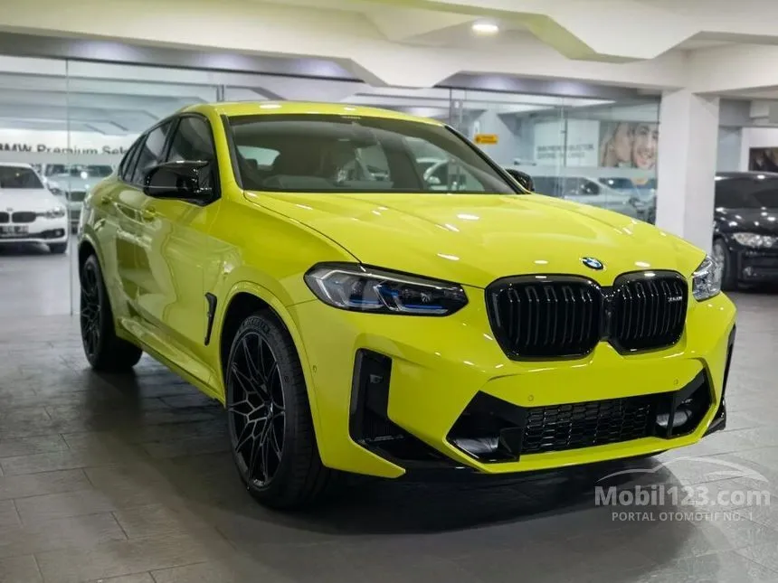 Jual Mobil BMW X4 2023 M Competition 3.0 di Sulawesi Utara Automatic SUV Kuning Rp 2.716.000.000