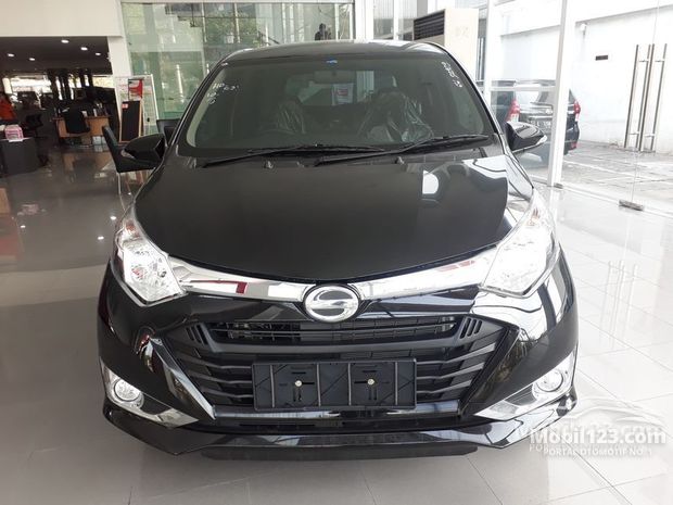 Daihatsu Sigra Mobil  Bekas  Baru  dijual  di Jabodetabek  