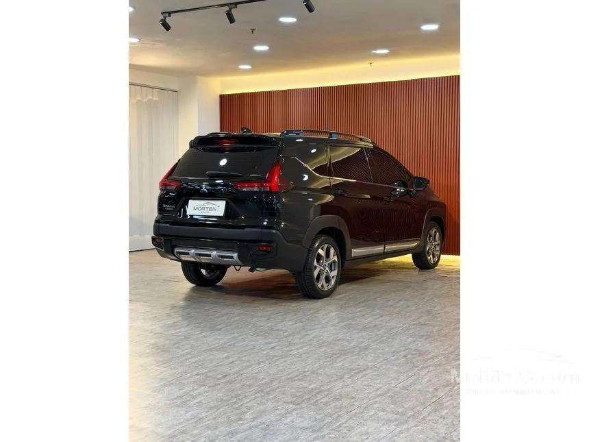 2025 Mitsubishi Xpander Cross Premium (Quartz White Pearl) MPV