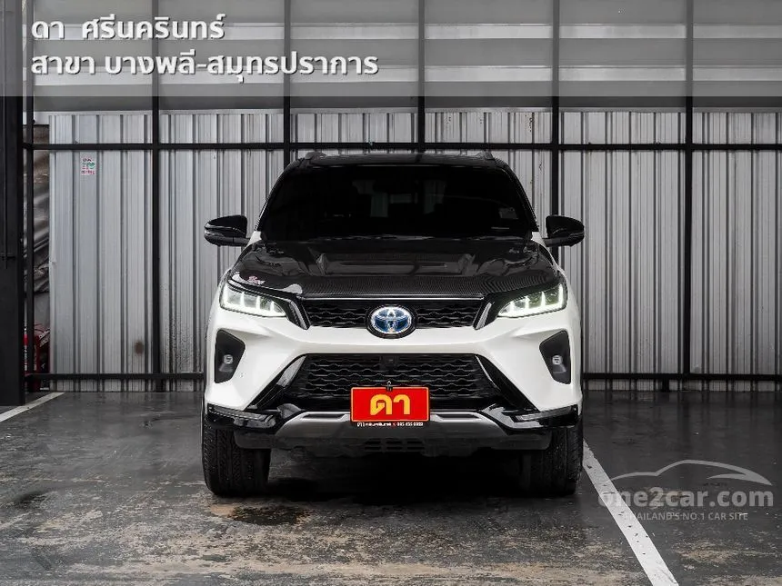 2021 Toyota Fortuner Legender SUV
