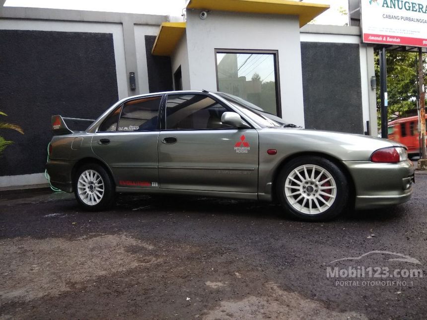 Jual Mobil  Mitsubishi Lancer  1995 1 8 di Jawa Tengah 