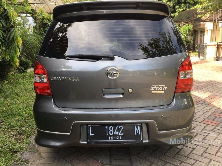 Jual Mobil Nissan Grand Livina 2010 Highway Star 1.5 di 