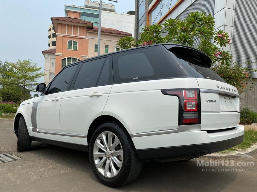 Jual Mobil Land Rover Range Rover 2014 Vogue 3.0 di DKI Jakarta ...