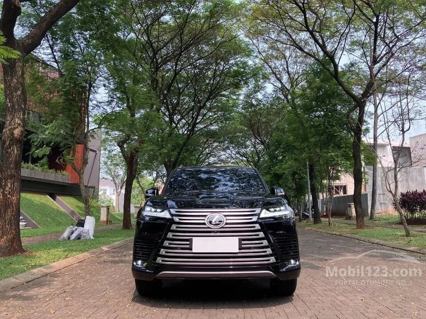Jual Mobil Lexus LX600 2024 VIP 3.4 di DKI Jakarta Automatic Wagon Hitam Rp 3.950.000.000