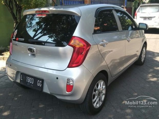 KIA Mobil Bekas Baru dijual di Surabaya Jawa-timur 