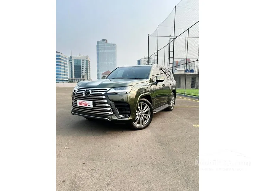 2025 Lexus LX 700h VIP SUV