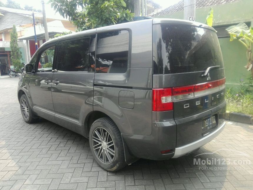 Mitsubishi delica 2014