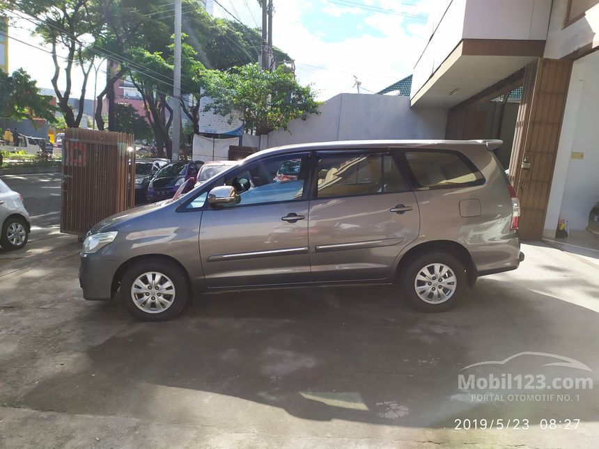 Jual Mobil  Toyota Kijang Innova  2014 G 2 5 di Sulawesi  