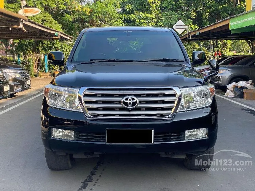 2010 Toyota Land Cruiser 200 Full spec SUV