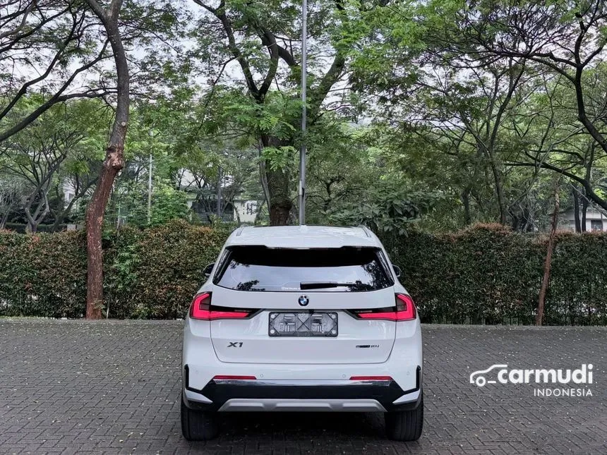 2023 BMW X1 sDrive18i xLine SUV