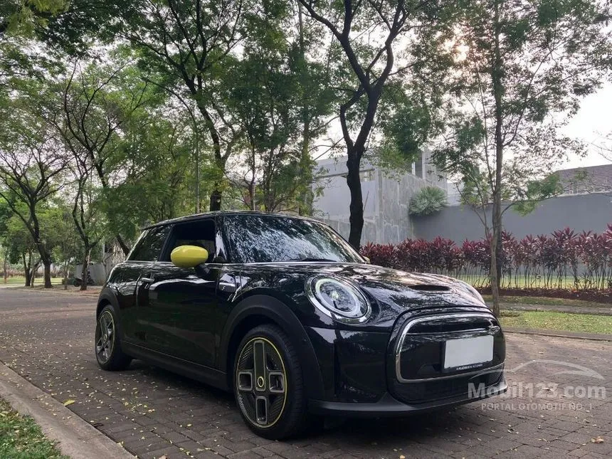 Jual Mobil MINI Cooper 2022 S Electric Resolute Edition di DKI Jakarta Automatic Hatchback Hitam Rp 620.000.000