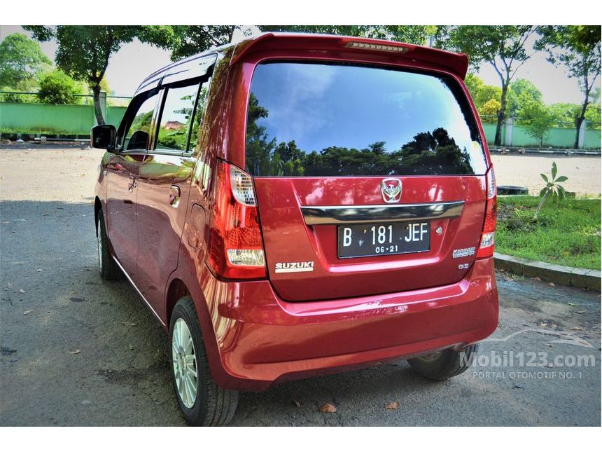 Jual Mobil  Suzuki  Karimun Wagon  R  2021 GS Wagon  R  1 0 di 