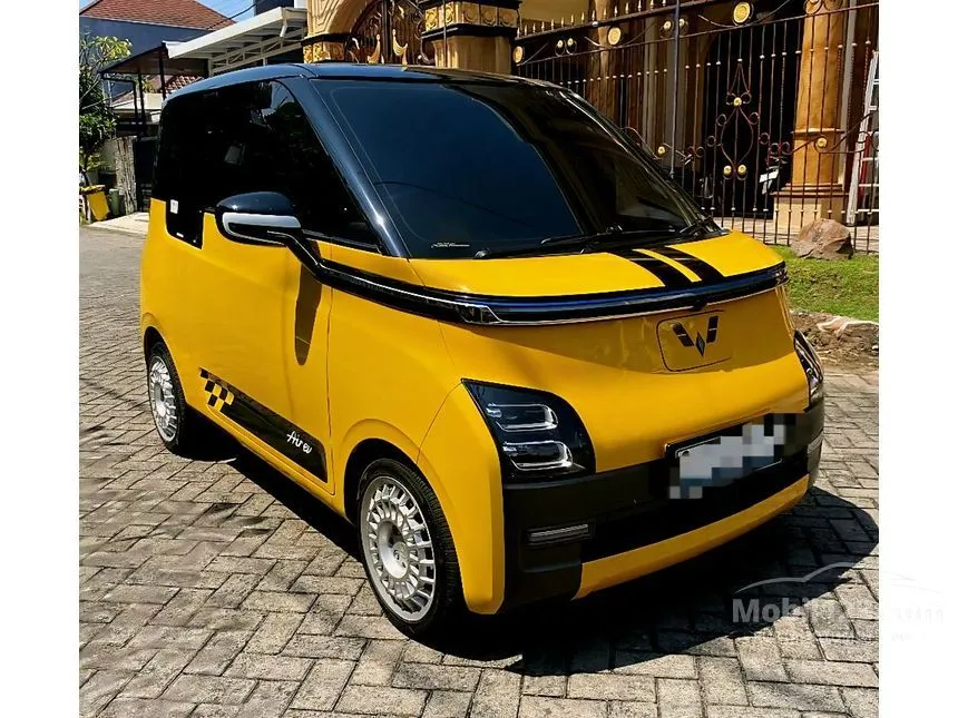 2022 Wuling Air EV Long Range Hatchback