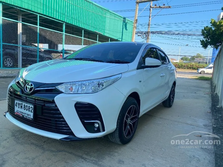 2022 Toyota Yaris Ativ Entry Sedan