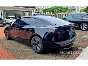 2020 Tesla Model 3 Standard Range Sedan