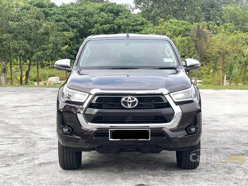 2023 Toyota Hilux V Dual Cab Pickup Truck