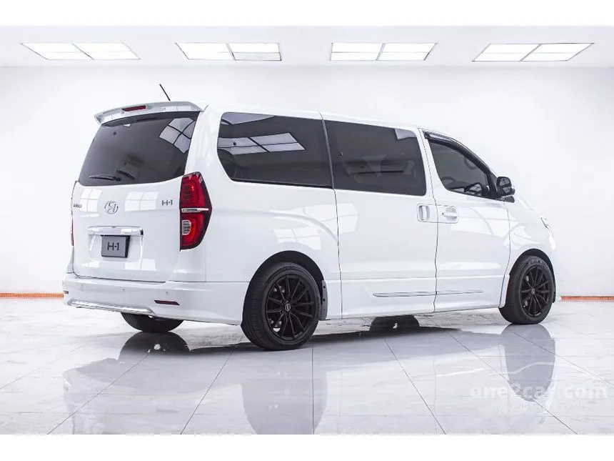 2024 Hyundai H-1 Elite FE Van