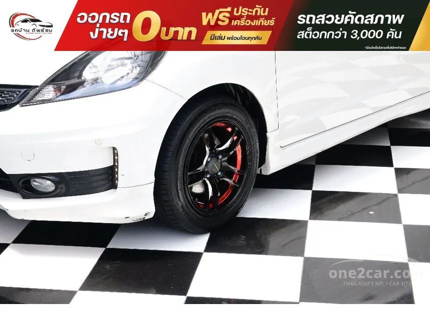 2013 Honda JAZZ SV Hatchback