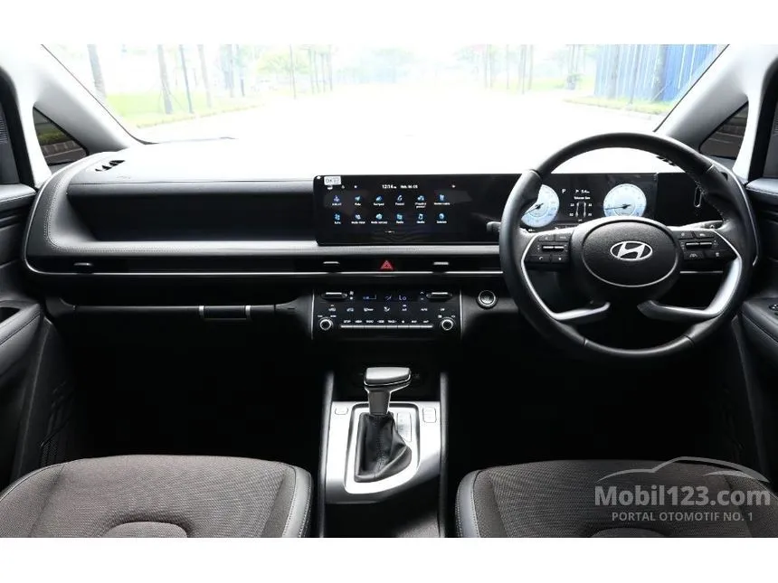 2025 Hyundai Stargazer Cartenz Prime HSS Captain Seat 6 Seater MPV