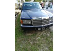 1990 Mercedes-Benz 300SE 3.0 Sedan