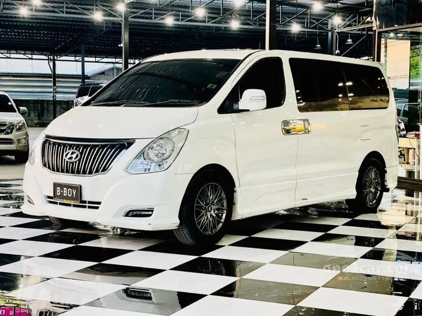 2017 Hyundai H-1 Limited II Van