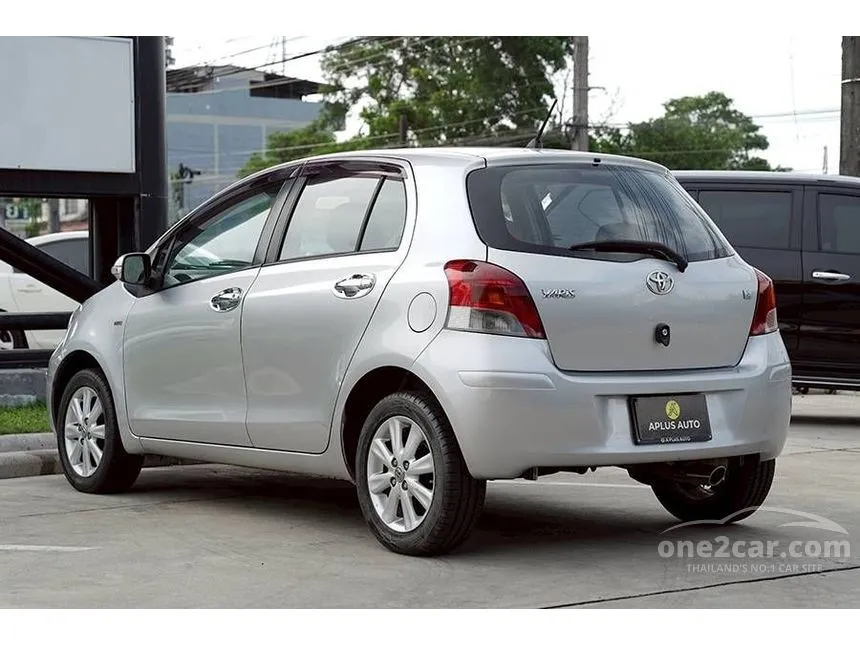 2009 Toyota YARIS E Hatchback