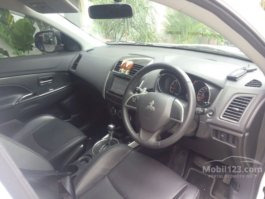 Jual Mobil  Mitsubishi Outlander  Sport  2019  PX 2 0 di Jawa 