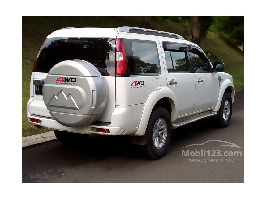 Jual Mobil  Ford  Everest  2010 XLT XLT 2 5 di Banten Manual 