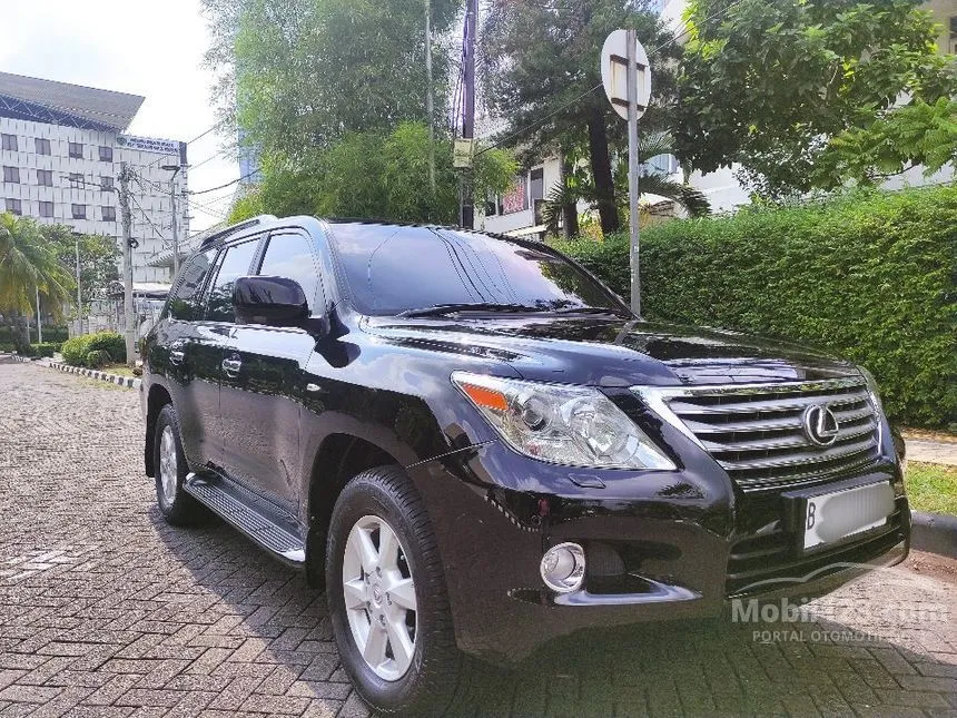 2011 Lexus LX 570 SUV