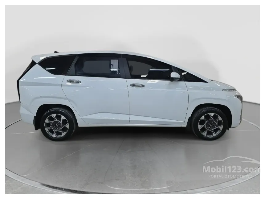 2023 Hyundai Stargazer Prime MPV