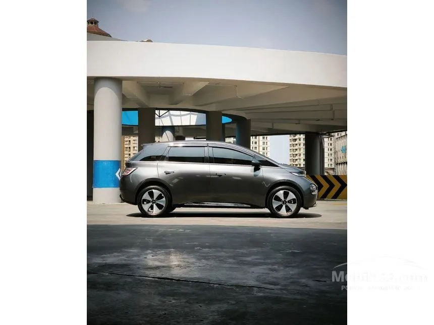 2025 Wuling Cloud EV 460KM Hatchback