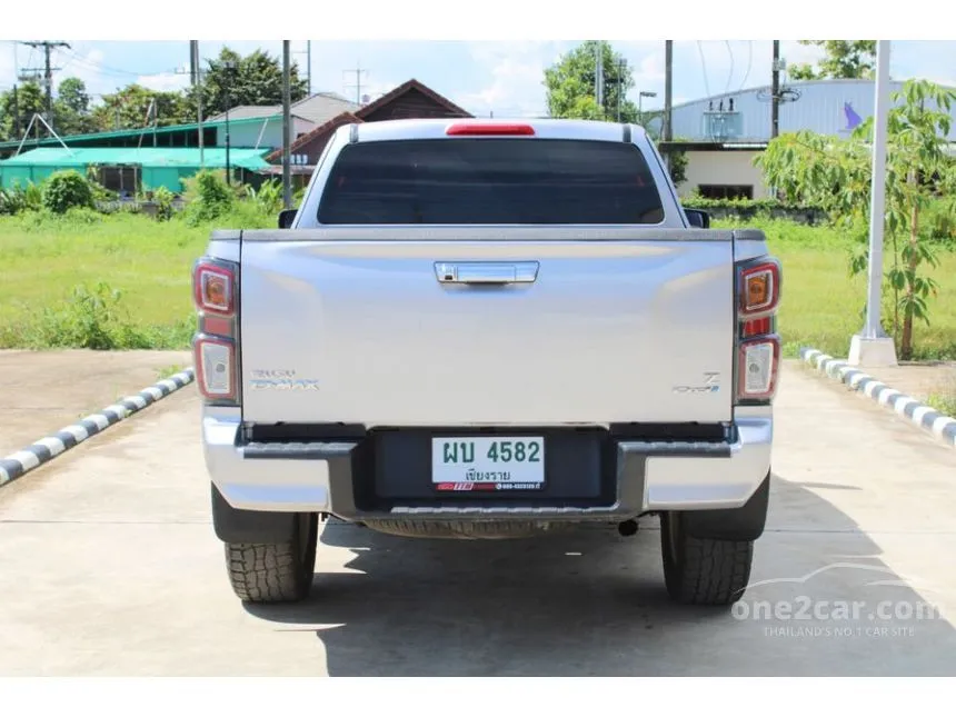 2022 Isuzu D-MAX Vcross Z Space Cab Pickup