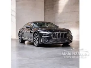 2025 Bentley Flying Spur 4.0 Azure V8 Sedan