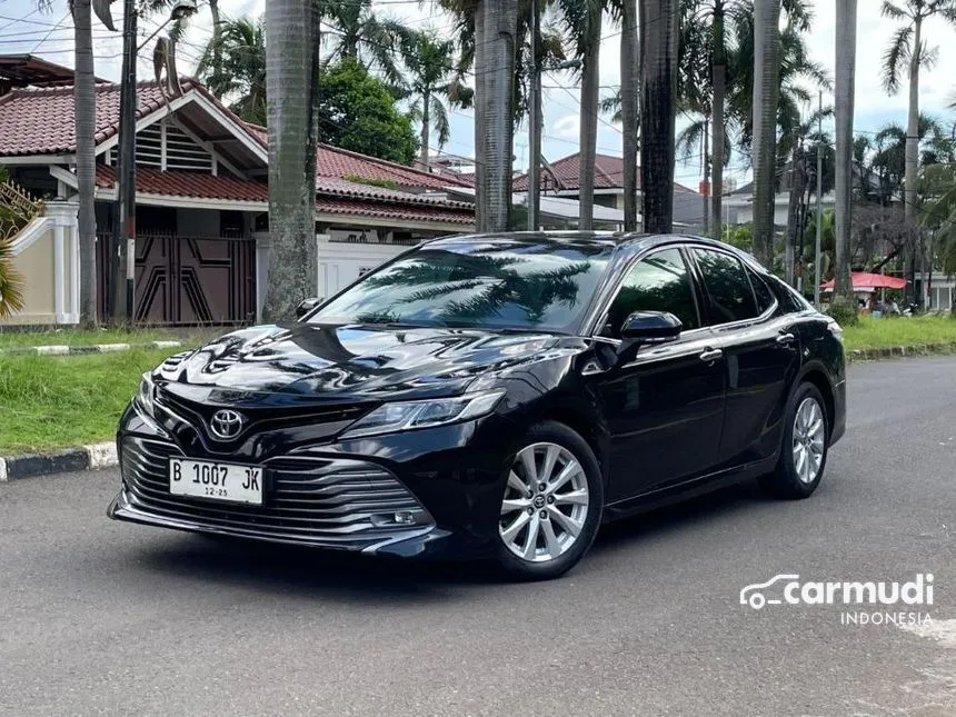 2020 Toyota Camry V Sedan