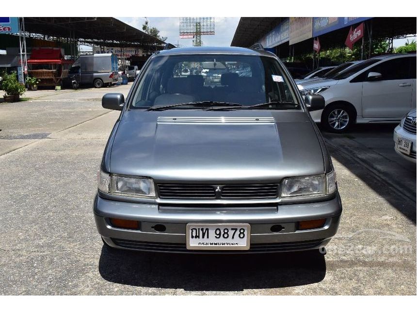 Mitsubishi space wagon 1995