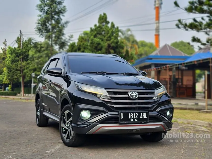 Jual Mobil Toyota Rush 2019 TRD Sportivo 1.5 di Jawa Barat Automatic SUV Hitam Rp 232.000.000
