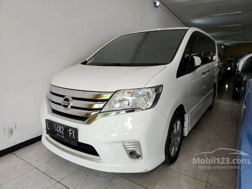 Jual Mobil Nissan Serena 2013 Highway Star 2.0 di Jawa Timur Automatic MPV Putih Rp 150.000.000