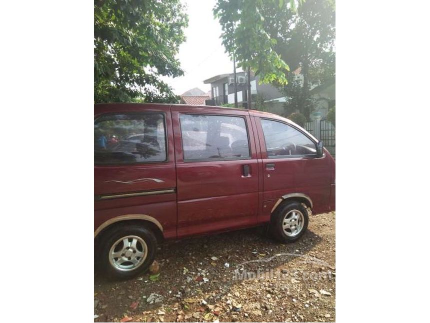 1999 Daihatsu Zebra MPV Minivans