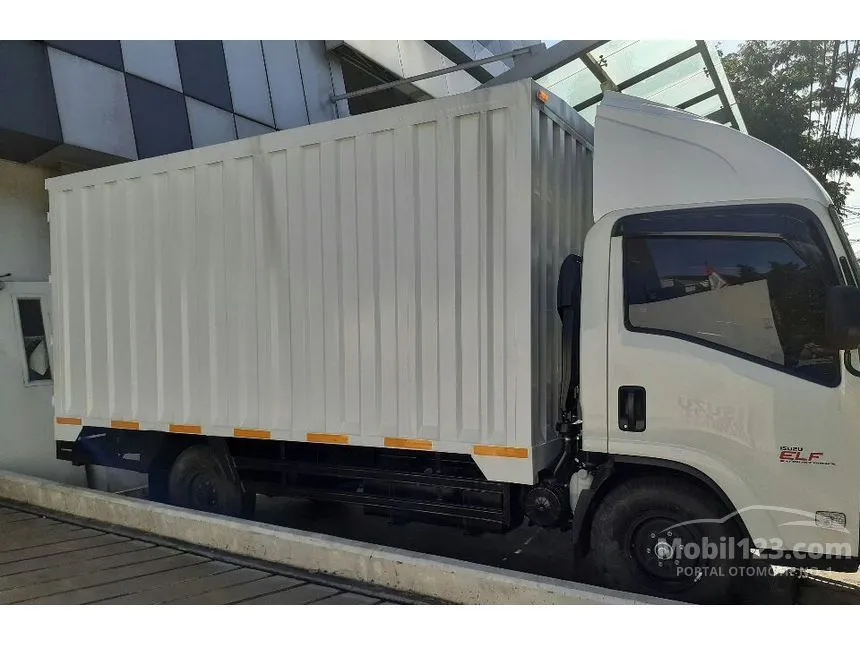 2021 Isuzu Elf NLR 55 Trucks