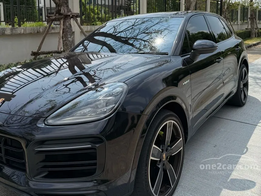 2021 Porsche CAYENNE E-Hybrid SUV