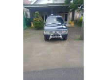 1992 Isuzu Panther shord