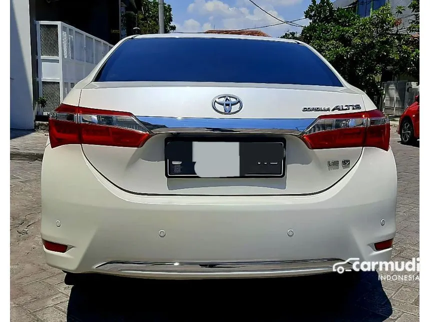 2015 Toyota Corolla Altis V Sedan