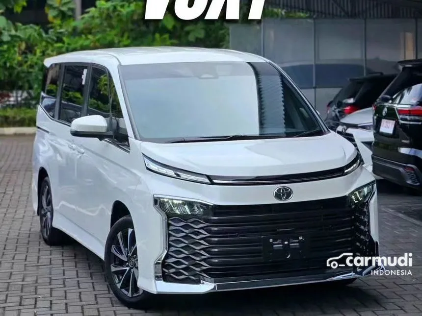 Jual Mobil Toyota Voxy 2024 2.0 di Jawa Barat Automatic Van Wagon Putih Rp 592.000.000