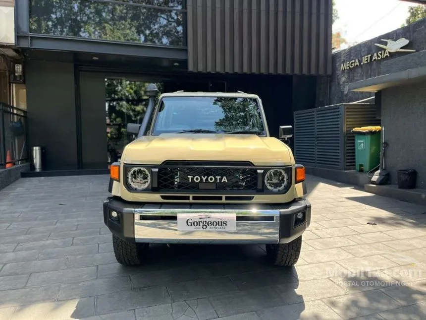 2025 Toyota Land Cruiser 70 GXL SUV