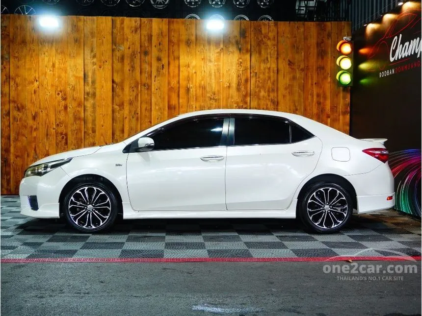 2014 Toyota Corolla Altis Esport Sedan